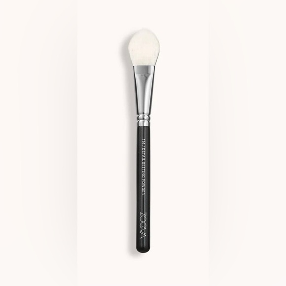 New in Bag: Zoeva 114 Detail Setting Powder Brush - Picture 1 of 2